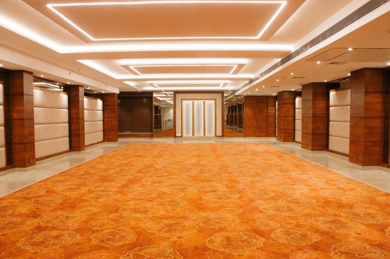Playotel Premier Vijay Nagar Индаур Экстерьер фото