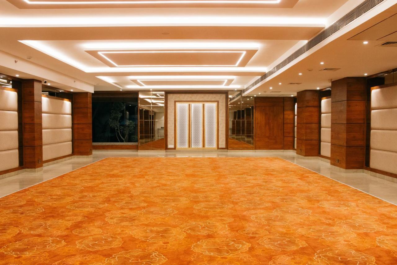 Playotel Premier Vijay Nagar Индаур Экстерьер фото